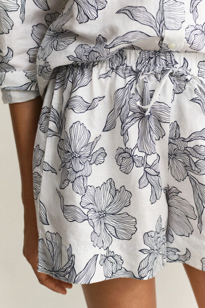 Floral Linen Shorts Floral Linen Shorts
