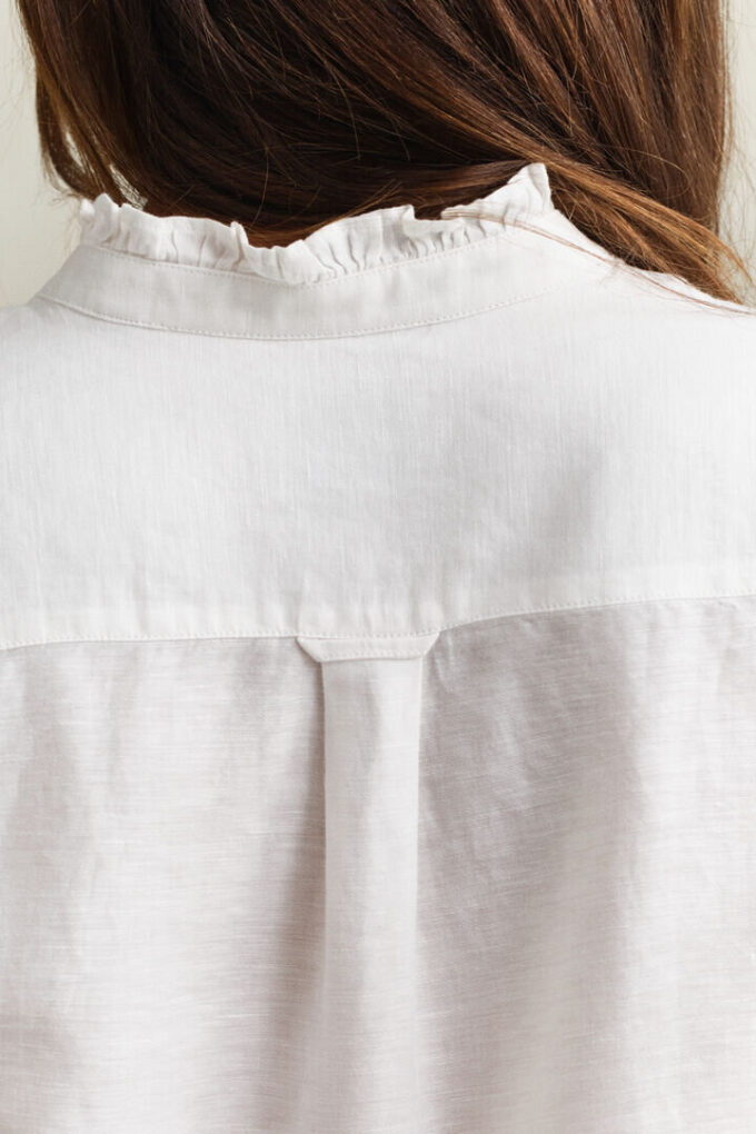 Frilly Linen Blend Blouse Frilly Linen Blend Blouse