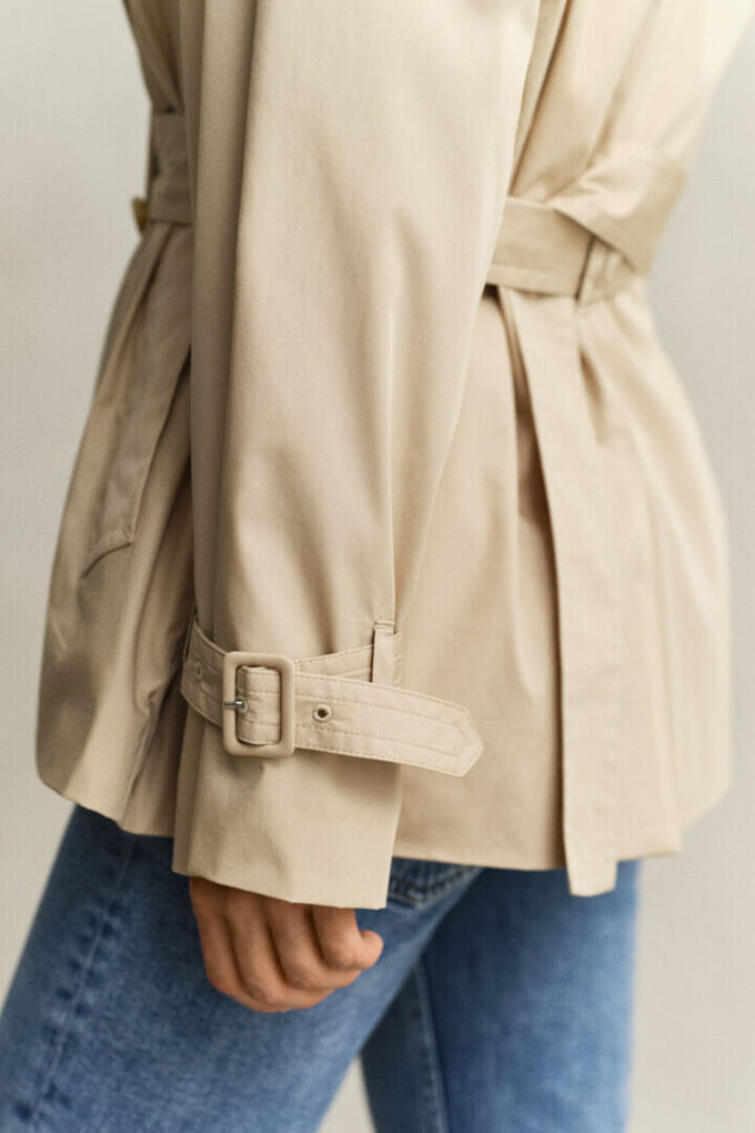 Lightweight Short Trench Coat Lightweight Short Trench Coat