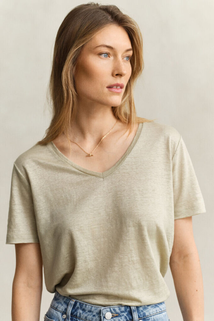 Linen V-Neck T-Shirt Linen V-Neck T-Shirt