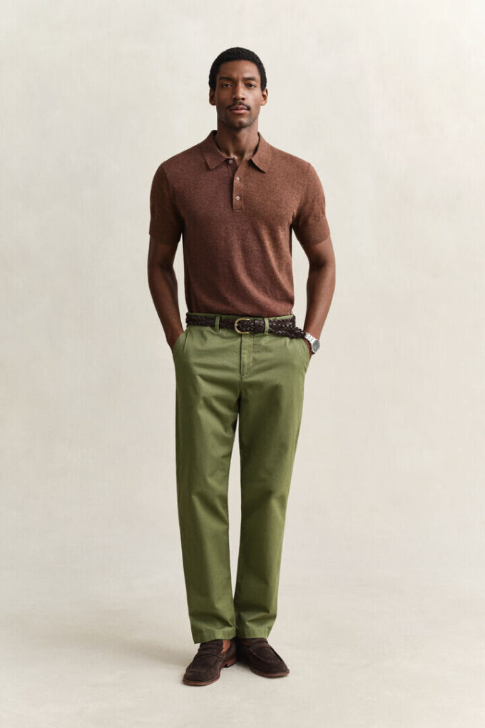 Regular Fit Classic Chinos Regular Fit Classic Chinos