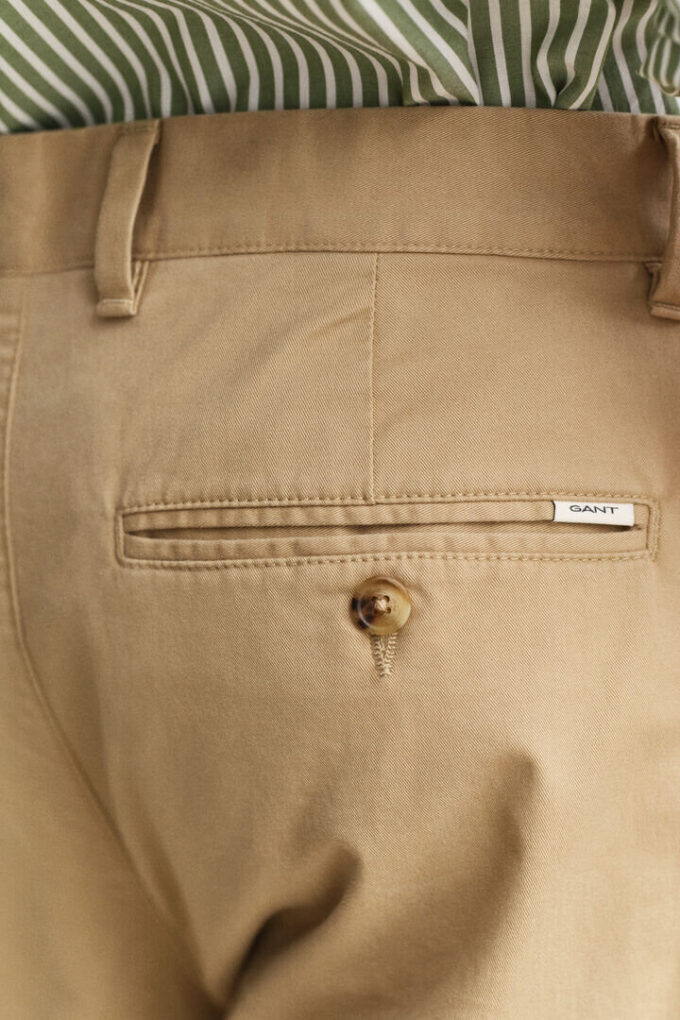 Regular Fit Classic Chinos Regular Fit Classic Chinos