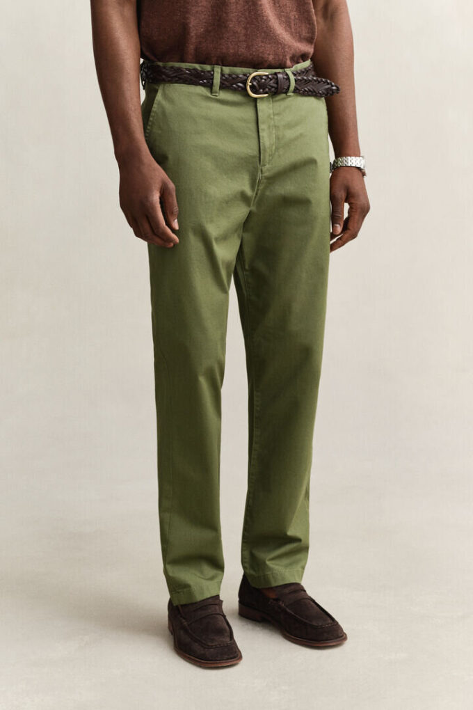 Regular Fit Classic Chinos Regular Fit Classic Chinos