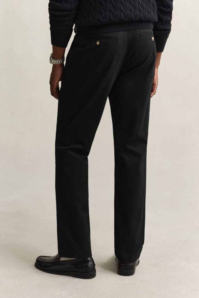 Regular Fit Classic Chinos Regular Fit Classic Chinos