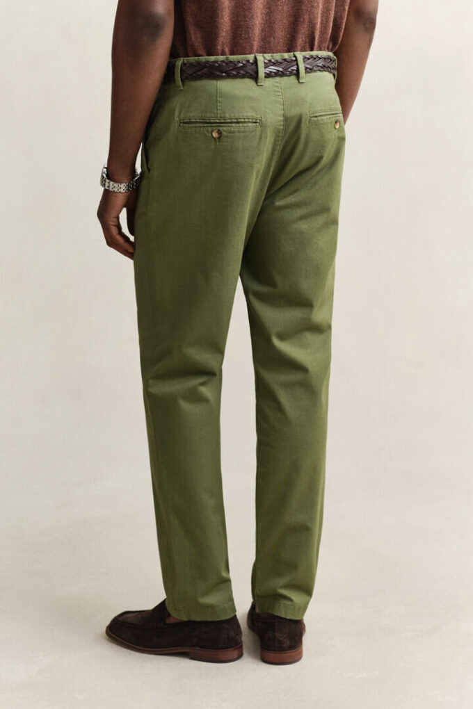 Regular Fit Classic Chinos Regular Fit Classic Chinos