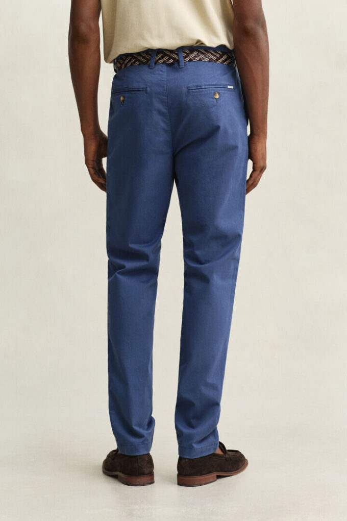 Slim Fit Classic Chinos Slim Fit Classic Chinos