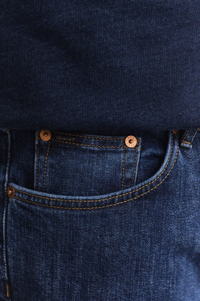 Slim Fit Clean Wash Jeans Slim Fit Clean Wash Jeans