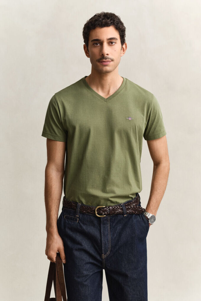 Slim Fit Shield V-Neck T-Shirt Slim Fit Shield V-Neck T-Shirt