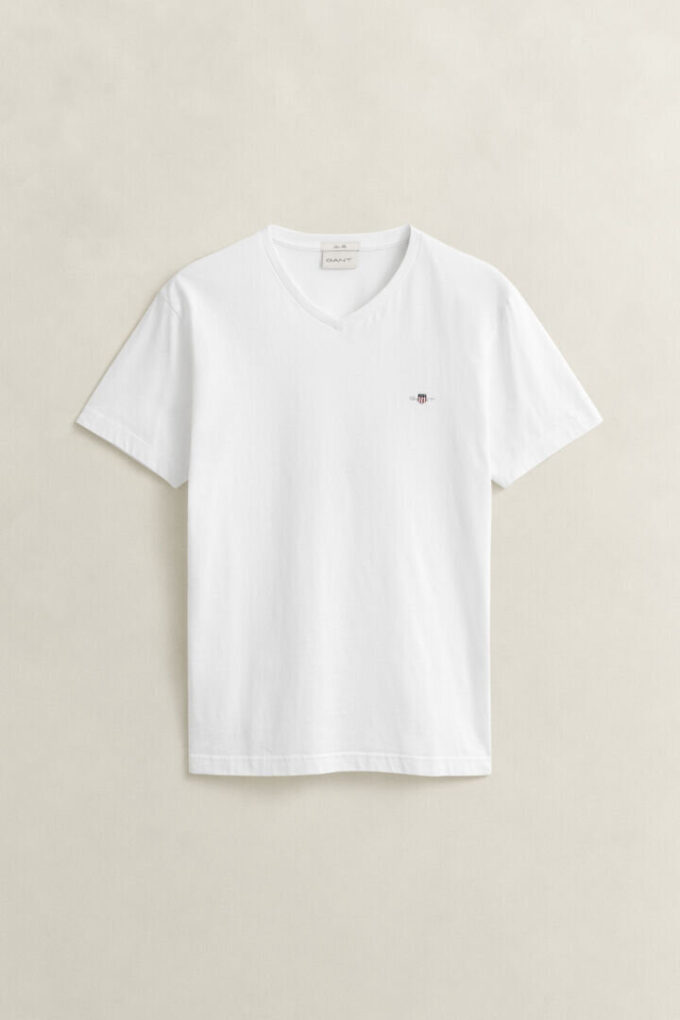 Slim Fit Shield V-Neck T-Shirt Slim Fit Shield V-Neck T-Shirt