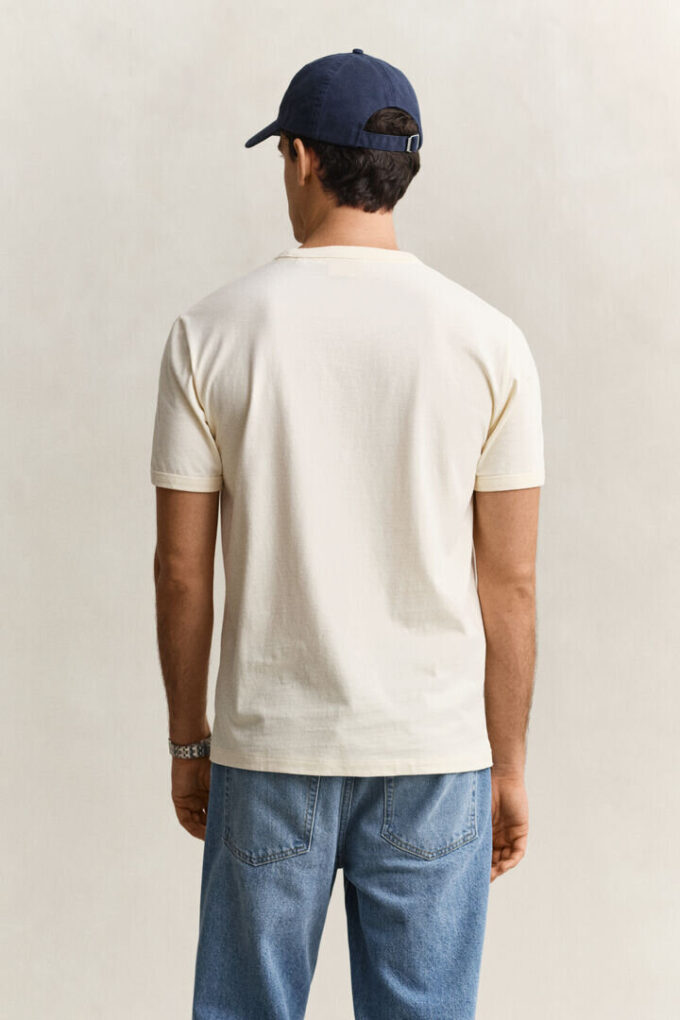 Spray Graphic T-Shirt Spray Graphic T-Shirt